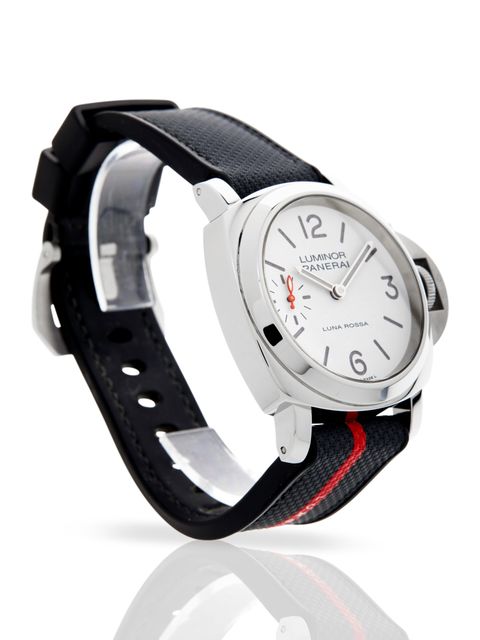 Panerai Luminor Luna Rossa PAM01342 Image 3